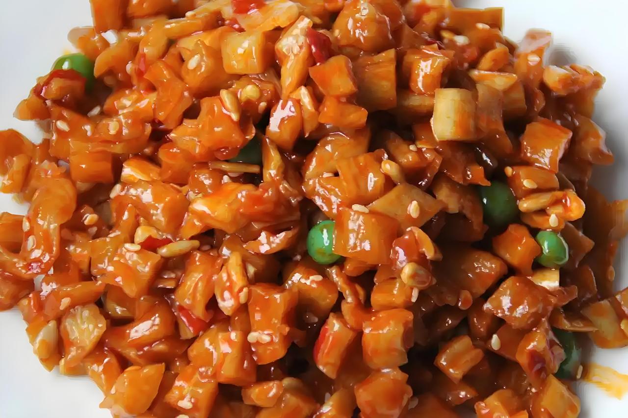 风湿关节越肿越疼？别再顿顿吃咸菜了，好多病友都踩坑！
 
咱们风湿病友平时关节又