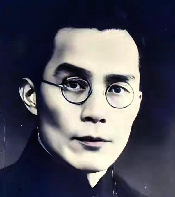 1948年12月21日，解放军已经兵临北平城下。一架国民党专机在南苑机场等候，机