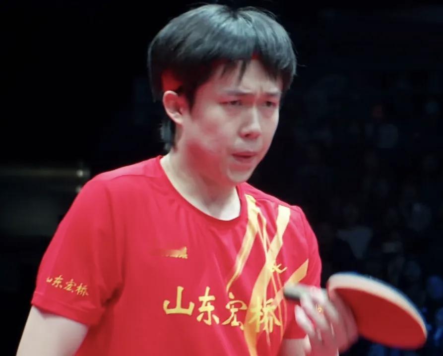 王楚钦3比0战胜赵子豪2025-12-27，乒超男团半决赛第二盘，王楚钦以3-0