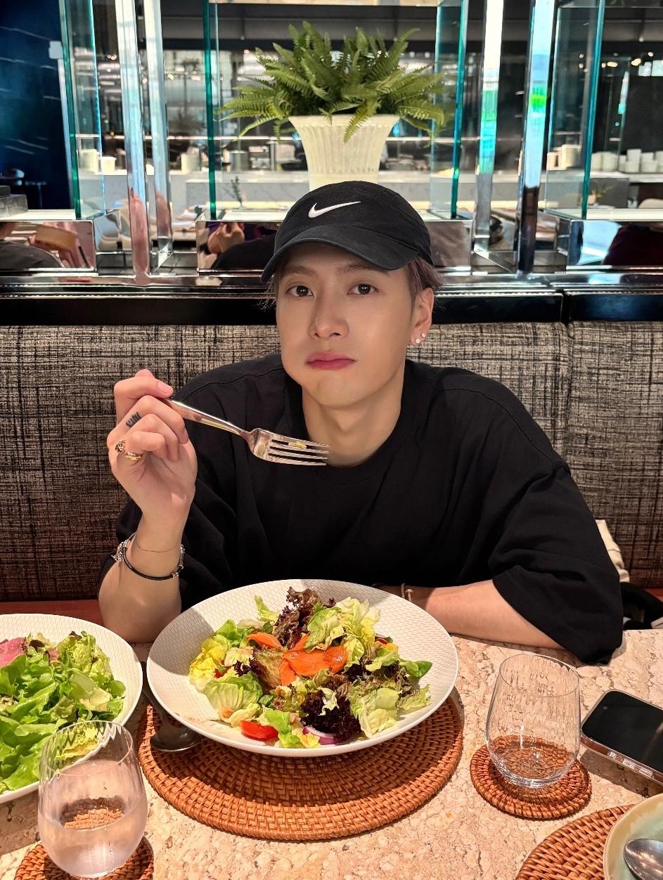 🥲乖崽​​​