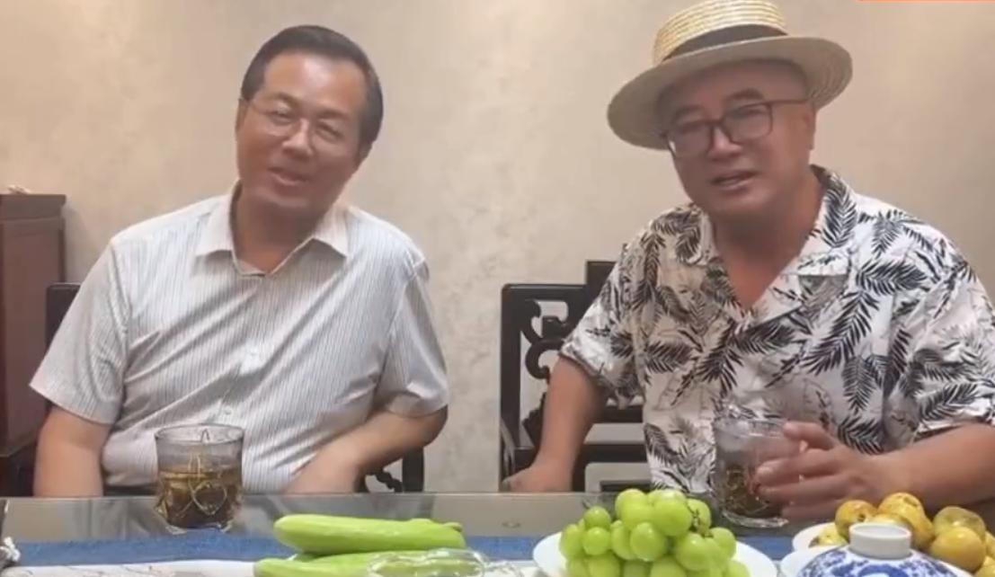 周杰伦辟谣私生子传闻，并表示将追究影射者的法律责任！
昨天网络热搜最劲爆的话题就