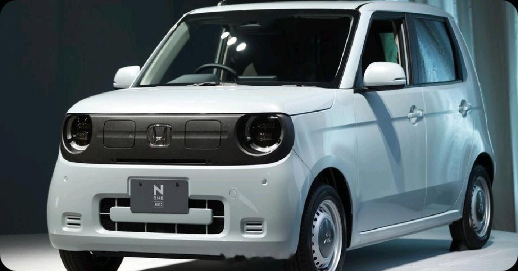 12月3日，美国总统特朗普宣布计划允许在美国生产和销售微型汽车。尽管有人担心微型