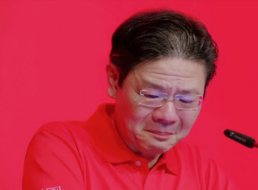 这怪谁？黄循财在五一劳动节讲话现场，说着说着当场哽咽动容，直言新加坡如今日子越过