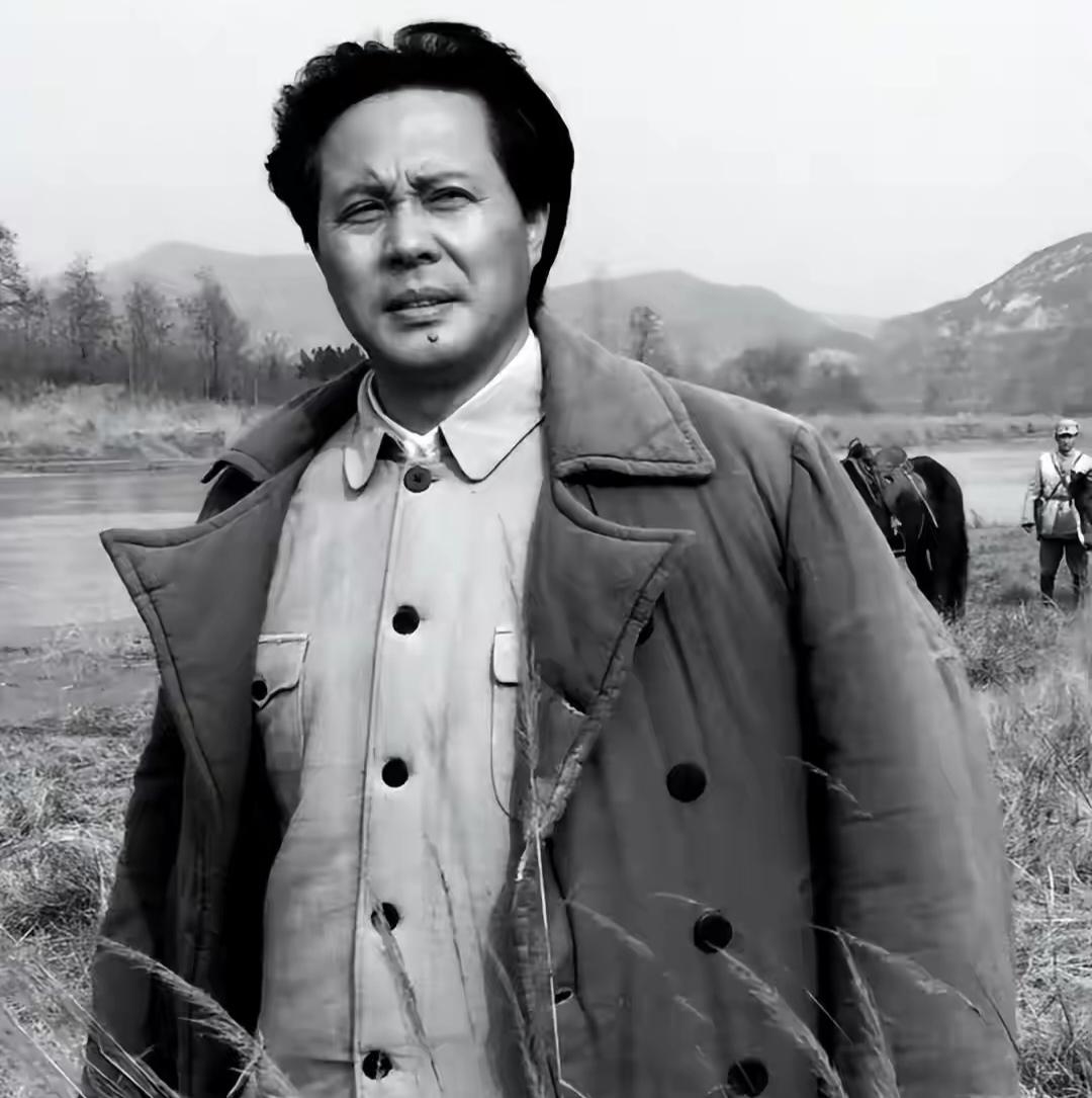 他娶生病变胖女演员，恩爱27年无绯闻，如今59岁儿女双全很幸福！
佟瑞欣：面对婚