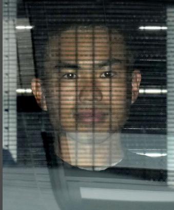 24日上午持刀闯入中国大使馆的日本自卫队现役军官村田晃大，23岁，日本国防大学6