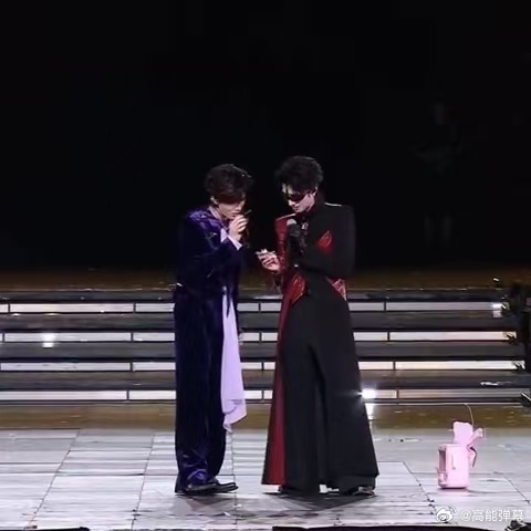 棍铲双人talking全程青岛巡演双人talking惊喜拉满，两人频繁默契呼应，