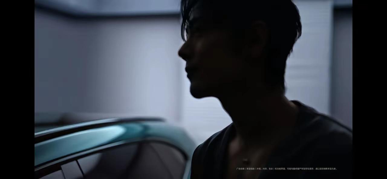 现在全网都在期待肖战的粉丝和某个极端团伙对战。那个团伙以毫无底线，无所不用其极著