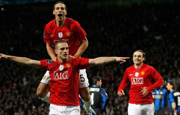 曼联旧将韦斯·布朗日前接受好体育采访，他表示在费迪南德和范戴克之间，自己100%