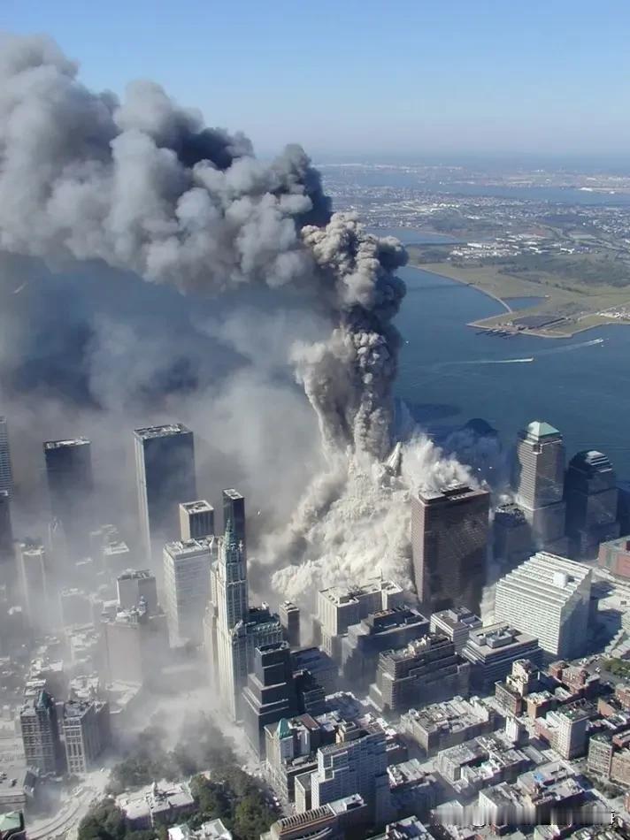 你的感受如何“911”事件是一代美国人挥之不去的噩梦，有人说它是21世纪初美国遭