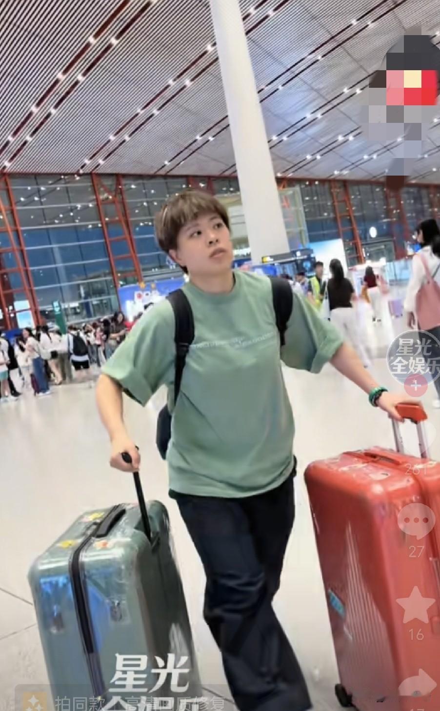 国乒今晚出发飞美国了。
因为洛杉矶和北京有十几个小时的时差，所以国乒也提前飞美国