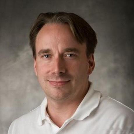 在 Linux 基金会北美开源峰会上，Linus Torvalds 直言，AI 