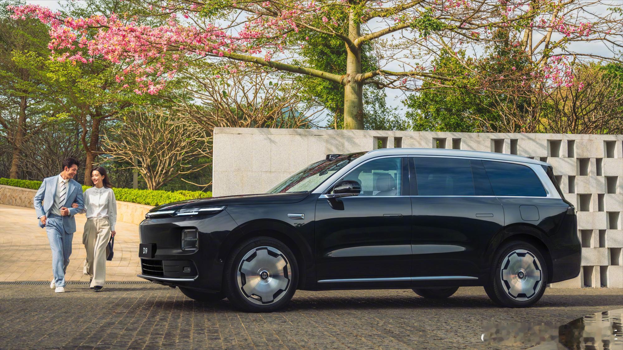 原来9系旗舰SUV价格也能这么香零跑D19售价21.98万-26.98万最便宜的