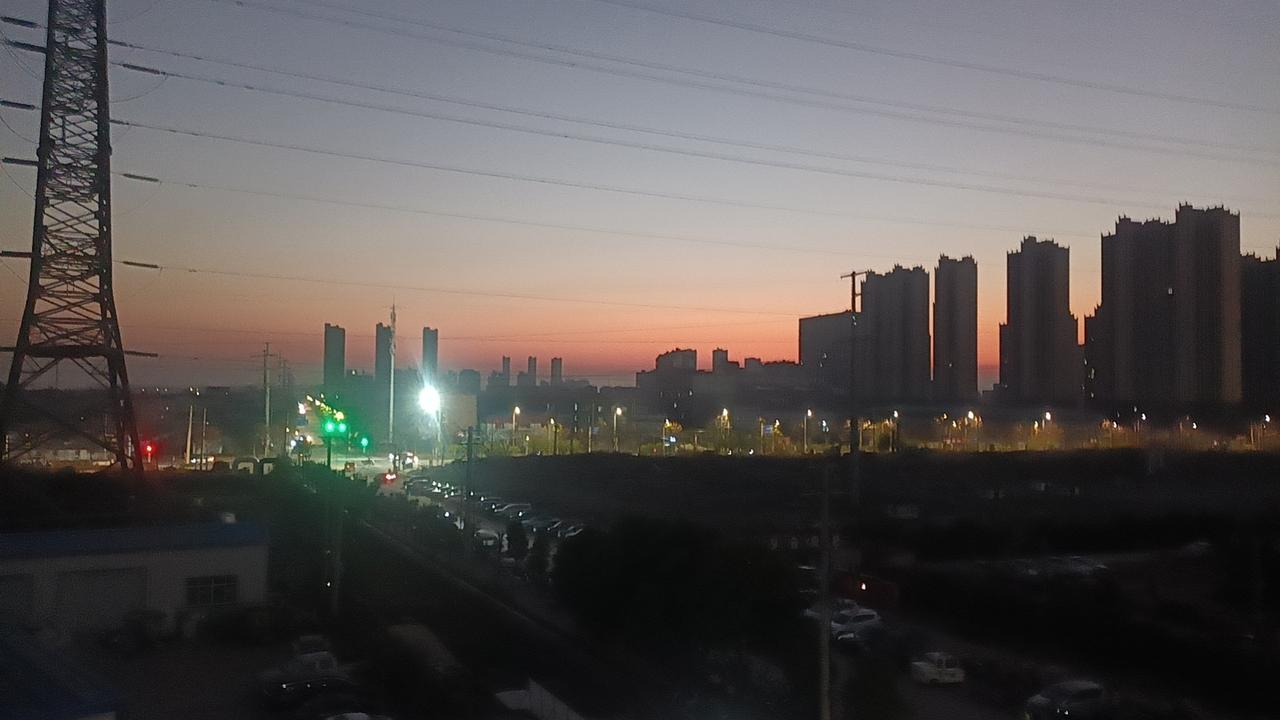 头条开新，这个词在当下仿佛点燃了一股新风潮。无论是内容的创新、平台的升级，还是用