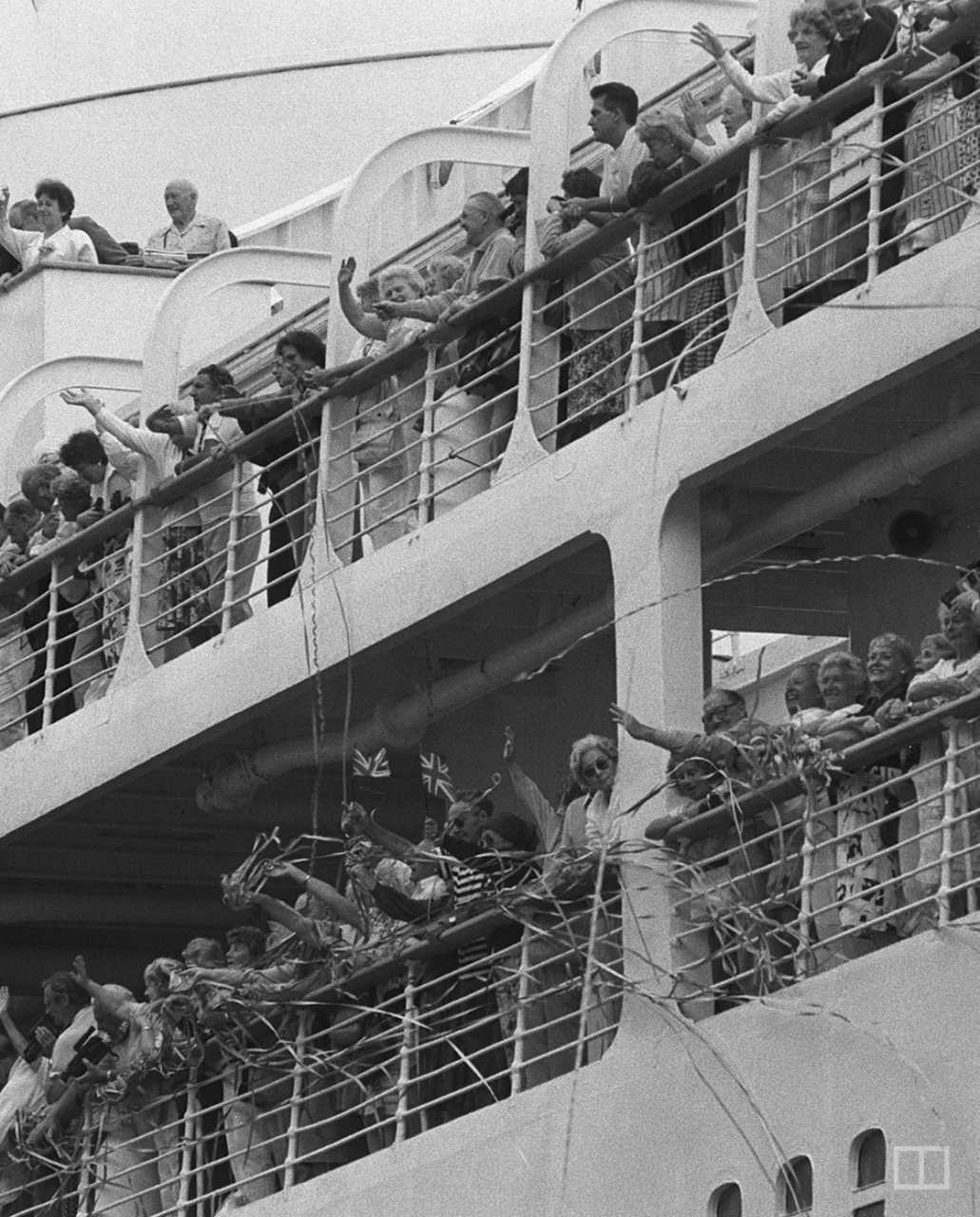 【来自投稿】1979年 海洋珍珠号邮轮在香港尖沙咀邮轮码头 