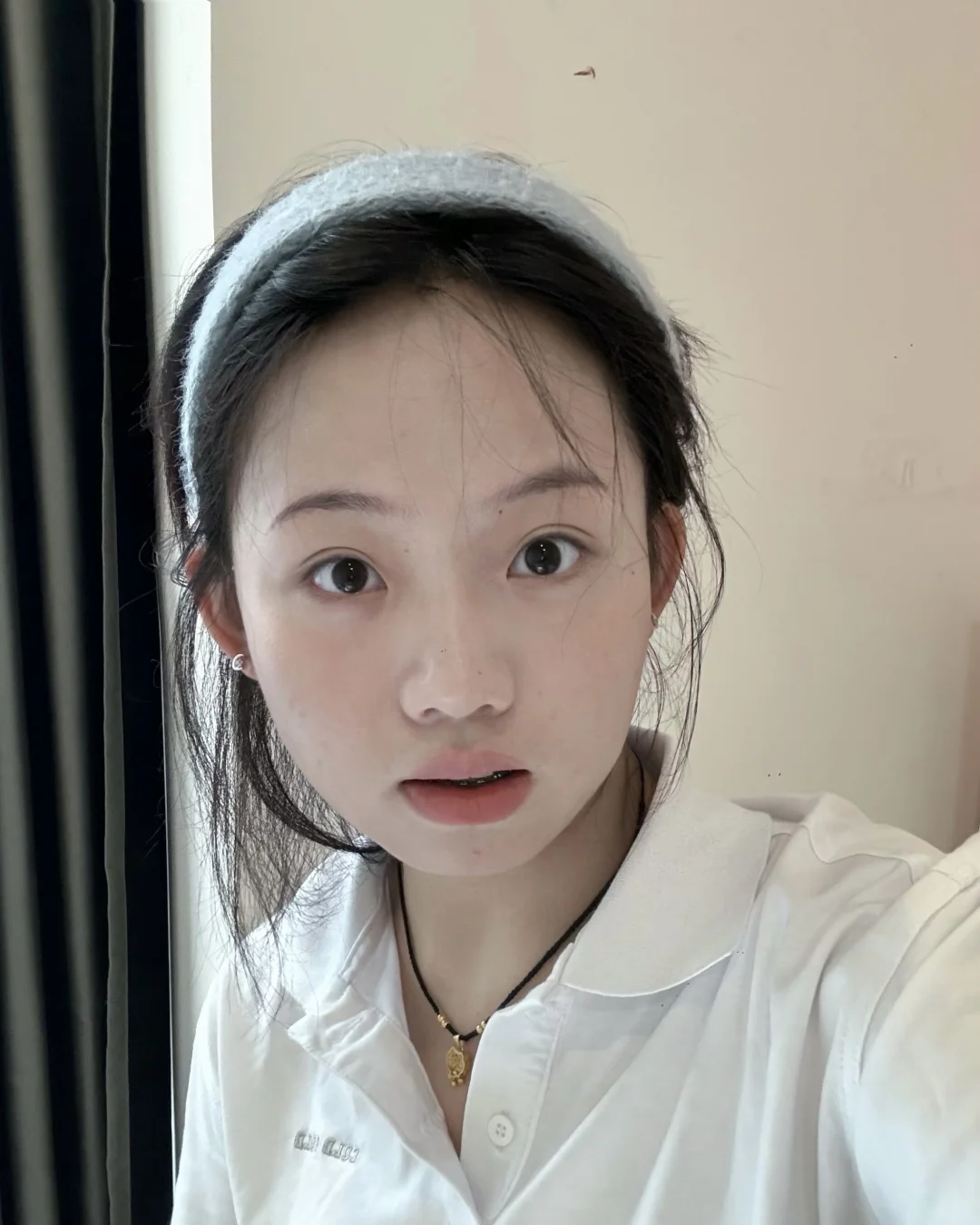 被夸素颜美，其实我偷偷...