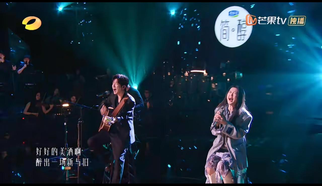 陈楚生歌手2024帮唱封神！歌王潜质初显。
早在《歌手2024》帮唱舞台，陈楚生