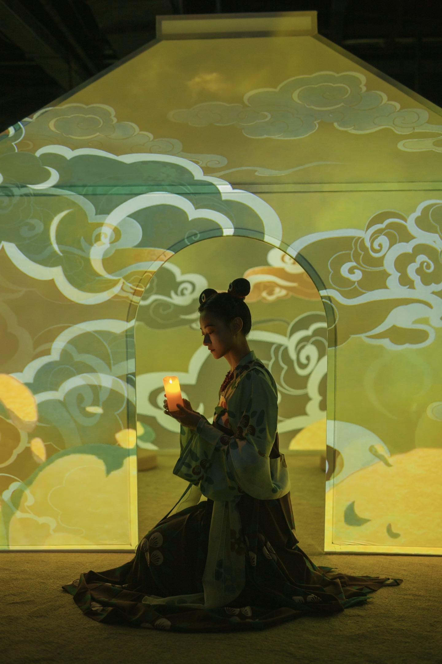 四时流转，花开有序｜一眼千年看见敦煌。✨ 敦煌莫高窟既是中国古代文明璀...