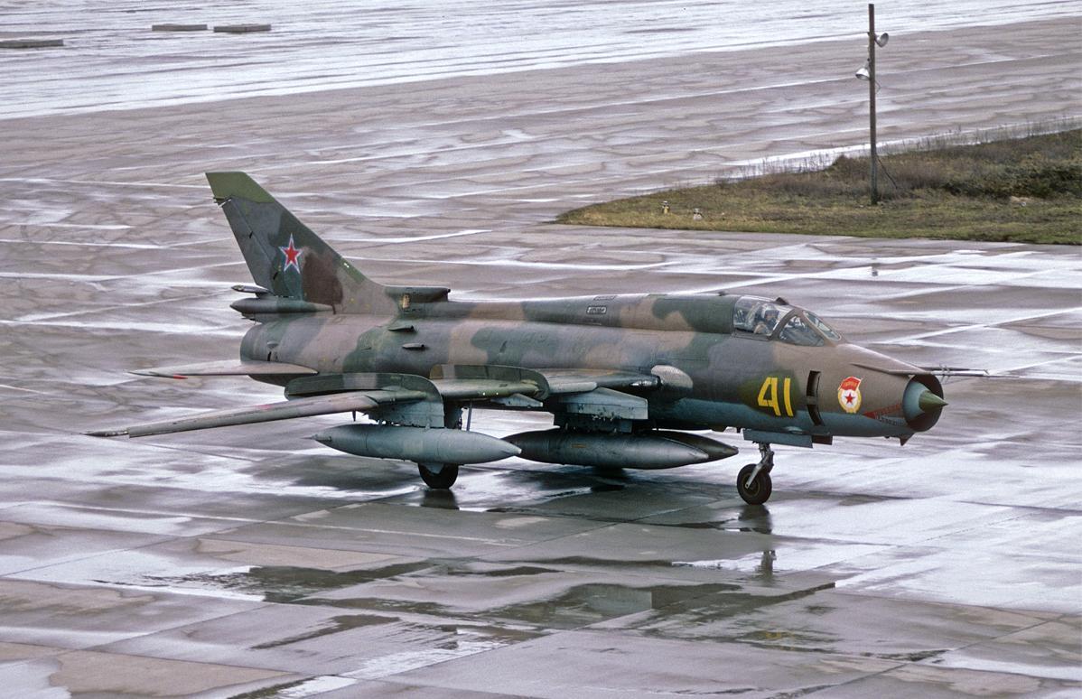 突然发现，现在都有2架第6代隐形战斗机原型机的中国，竟然在战后喷气式战斗机科技树