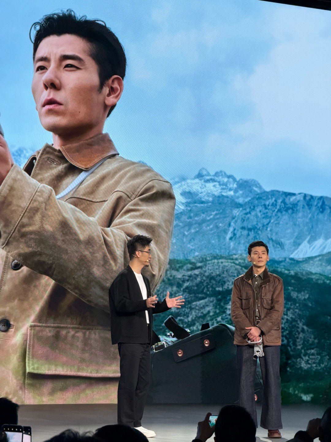 vivo发布会上，又看到明星了！蒋奇明应该是全场最帅的