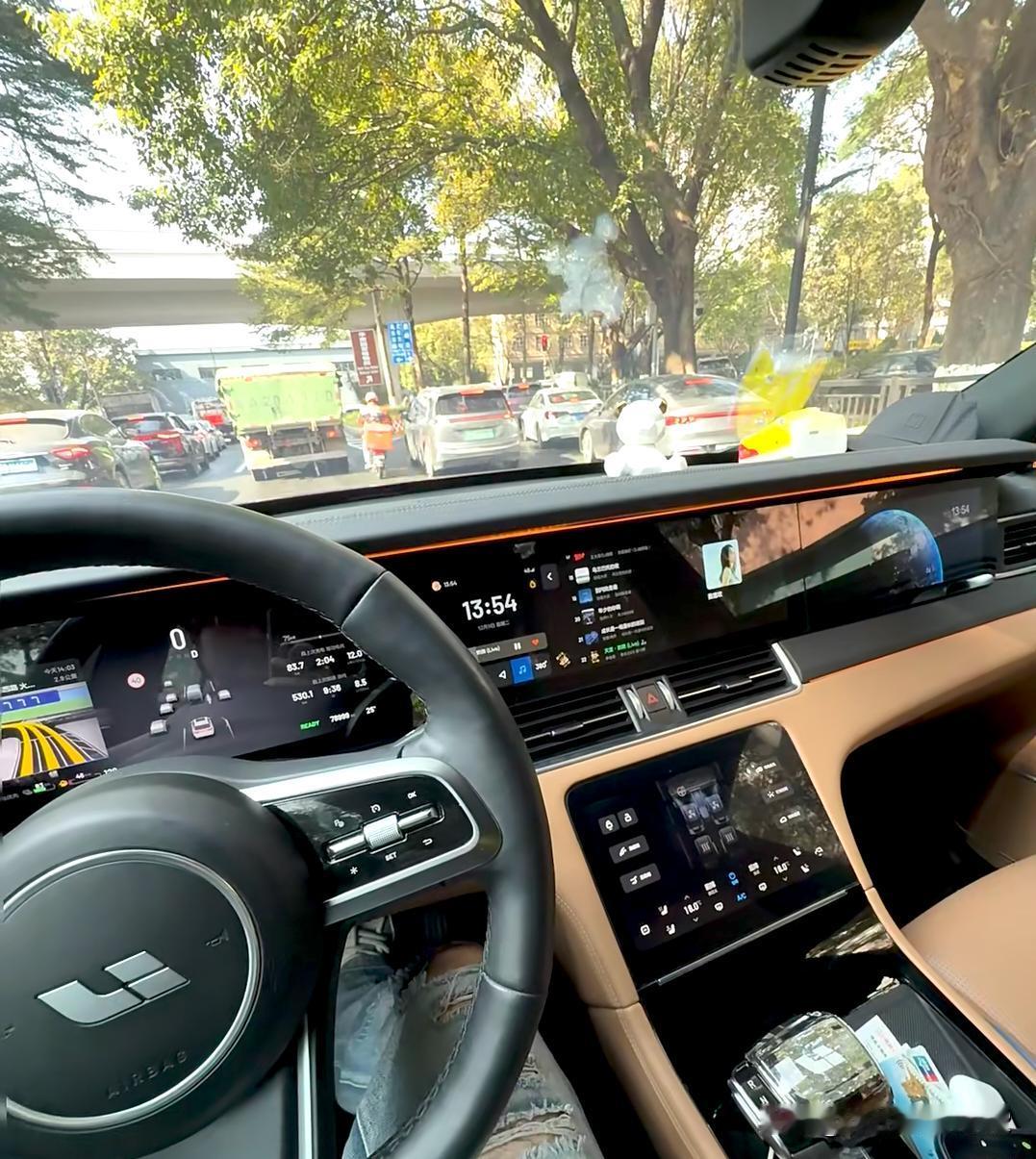 当年开初代理想ONE的宝子们，现在都换什么电车了？？