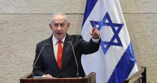 太不可思议了！中东这出反转大戏，真把全世界看懵了。就在大伙儿盯着前线拼刺刀的时候