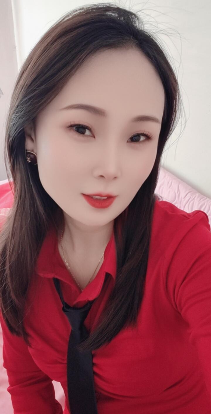 以前总怕错过，所以拼命往前跑，后来才懂，有些事，有些人，你不主动，反而...