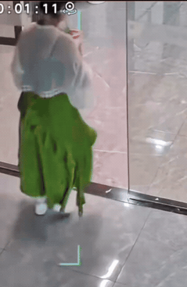 即使猫有九条命也经不住这夹啊！