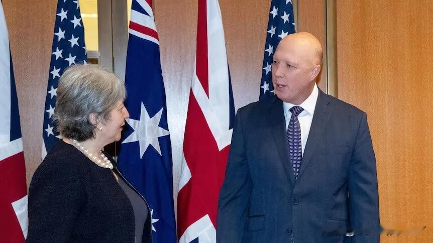英国大使斥责澳大利亚前国防部长不懂事

据美媒报道，按照澳美英三边安全协议（AU