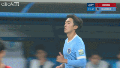 10人作战被迫调整！夏合扎提第23分钟被换下，玄智健替补登场