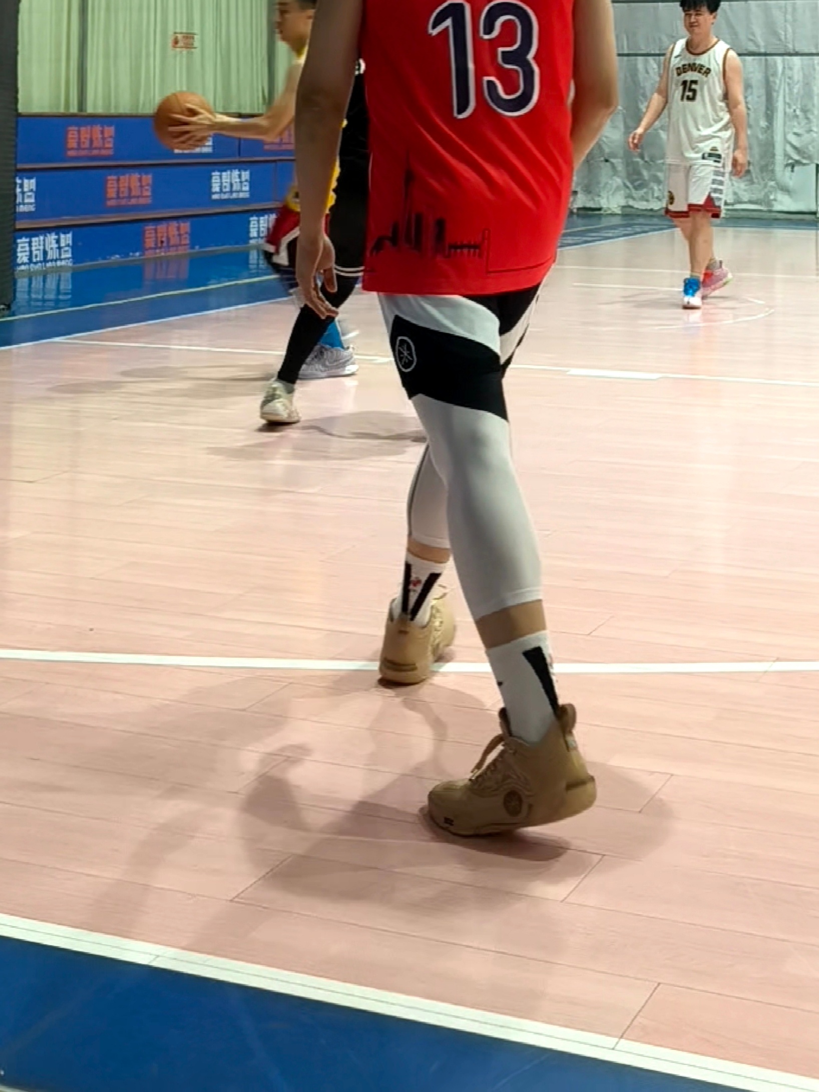 即插即用，马上高效发挥WOW12两周实战速评<优点> 优秀的鞋楦带来很好的贴合感