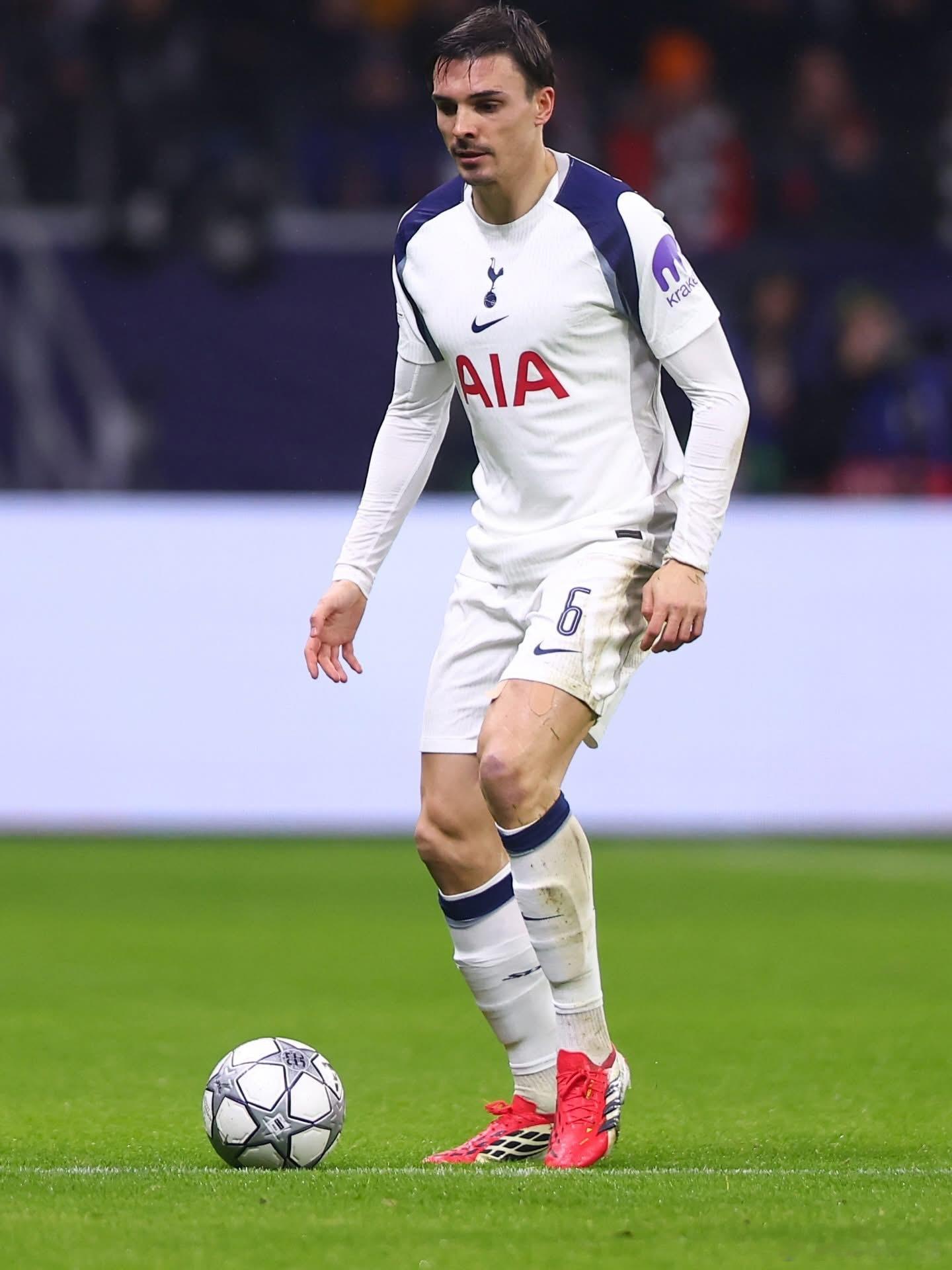 🚨托特納姆熱刺對若奧·帕利尼亞的表現大致感到滿意，並希望留住他。然而，倫敦俱樂