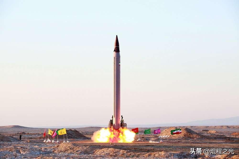 头条  军事
伊朗掏出压箱底萨吉尔王牌导弹！美以反导扛得住吗？

2026年3月