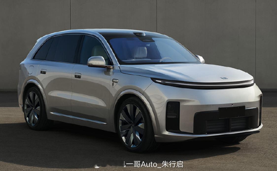 理想L8 Livis的申报图曝光半隐藏式门把手的设计还可以另外整车的尾部也比老款