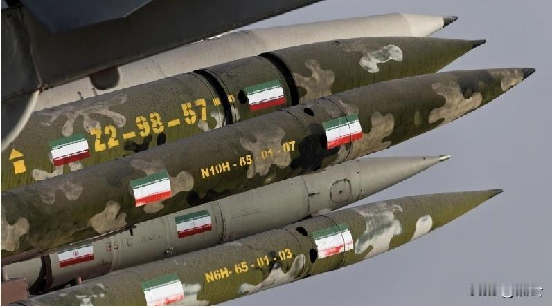 700枚VS5000枚！美国动武在即，以色列真能扛住伊朗导弹雨？
 
美国对伊朗