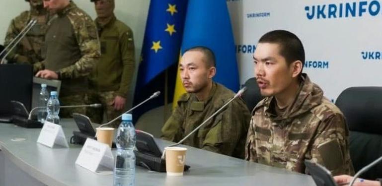 两名被乌克兰抓获的朝鲜战俘又有新动向：给韩国写信，都想归顺。局势有变，被乌克兰扣