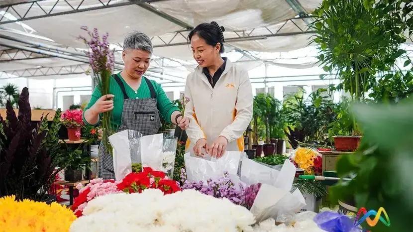 清明脚步逼近，上党区祭祀市场竟上演惊人逆转！纸钱冥币瞬间凉凉，鲜花云祭竟狂揽80