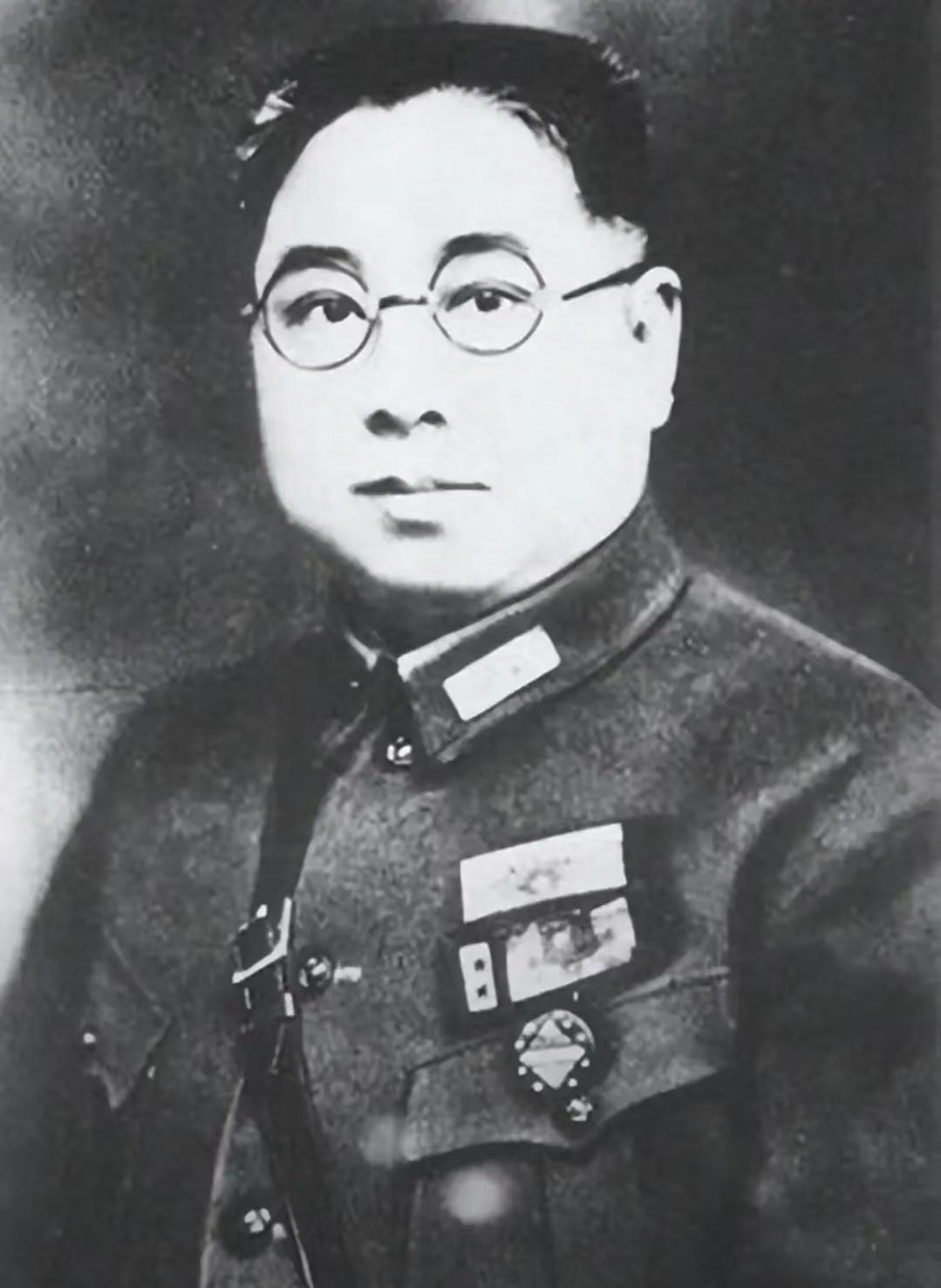 很多人都不知道近代史中一段极具因果感的往事：
1930年第一次反围剿战役中，国民