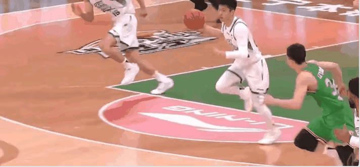 辽宁男篮近9次交手宁波男篮，9胜0负的战绩，可以说是宁波男篮的苦主！辽宁男篮vs