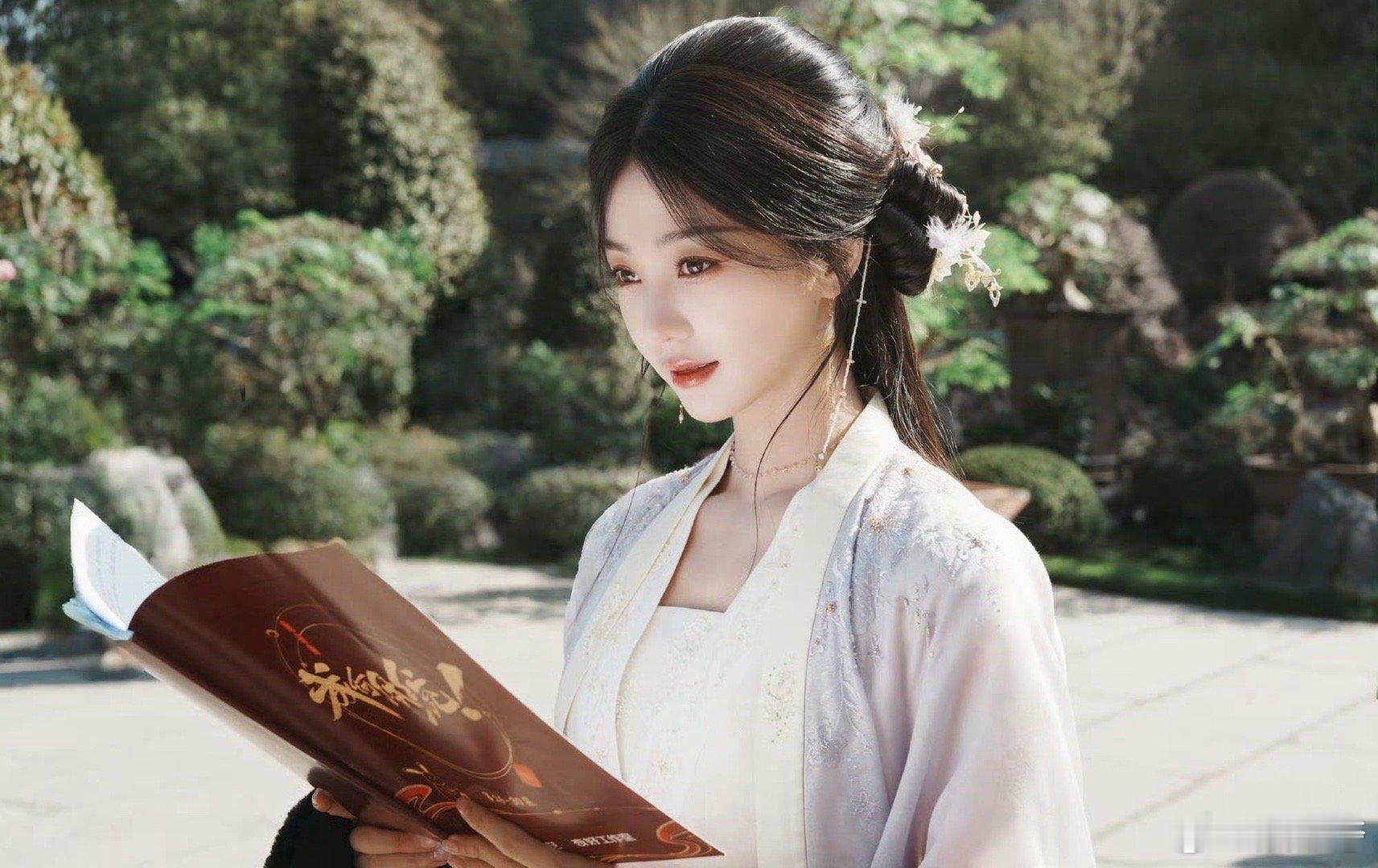 成何体统谢永儿美成啥了 胡意旋在《成何体统》里演技绝了！把穿书女主的戏份拿捏得死