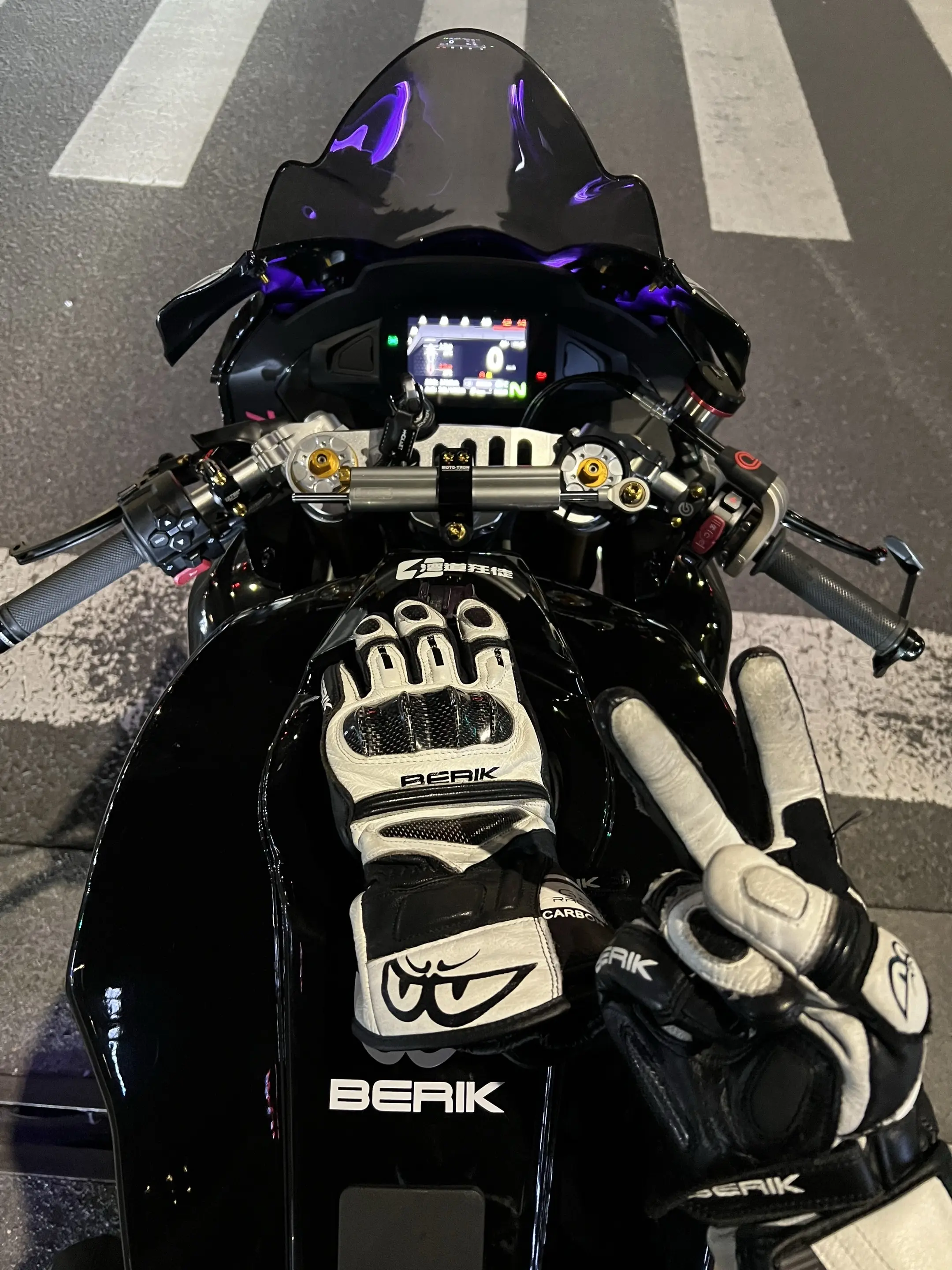 40多天没有骑车了，天气不好也要拉出一下 充充电