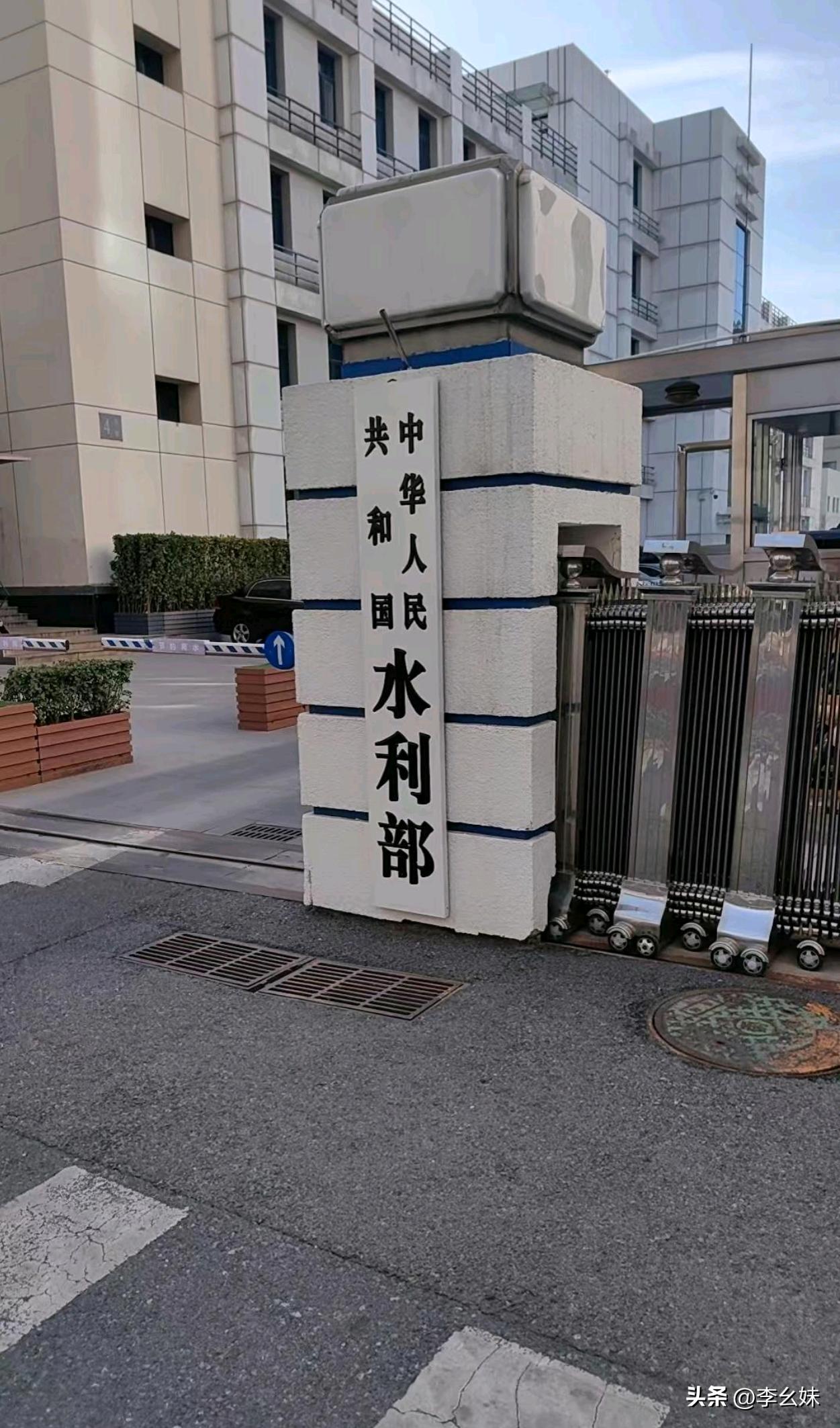 能进这里面上班的都是些什么人？