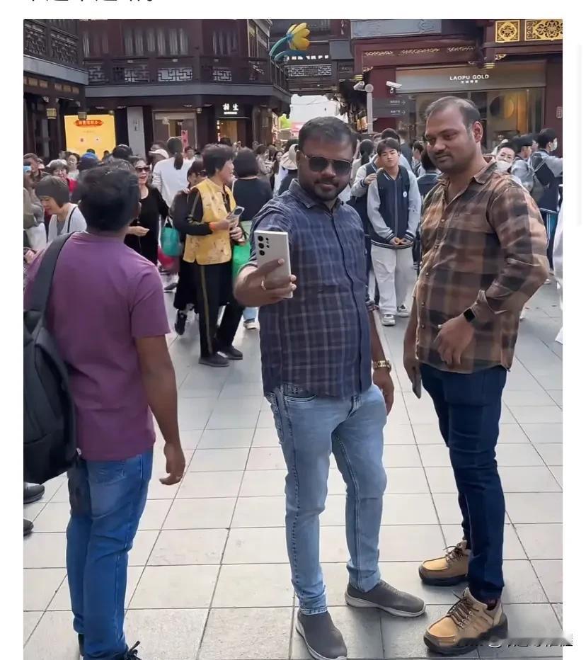 深圳终于出手了！
“假工作”还想留华？
印度留学生的“空壳公司”梦碎一地！
深圳