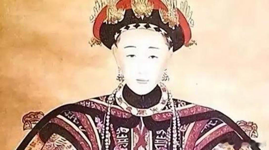 1875年，皇后阿鲁特氏被慈禧软禁，四天内没有吃水米，快要死的时候，她收到了父亲