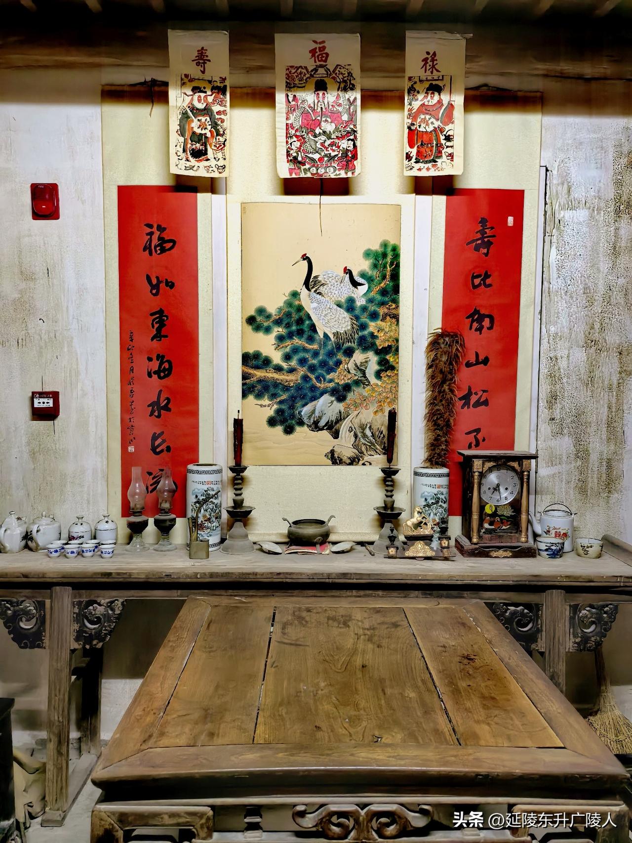 记忆中通州人家的老样子，老中堂上的福禄寿，老锅灶上手绘的年年有余，街巷口的老茶馆