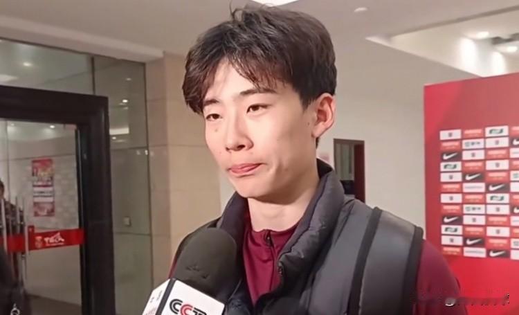 土伦杯四场比赛零球零助，踢中冠和苏超这样的业余联赛的苗润东完全跟不上职业球员的节