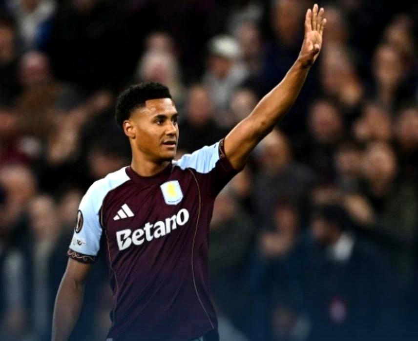 欧洲三大杯四强席位，英超竟然连续两年稳占三分之一。
 

这赛季阿森纳杀进欧冠四