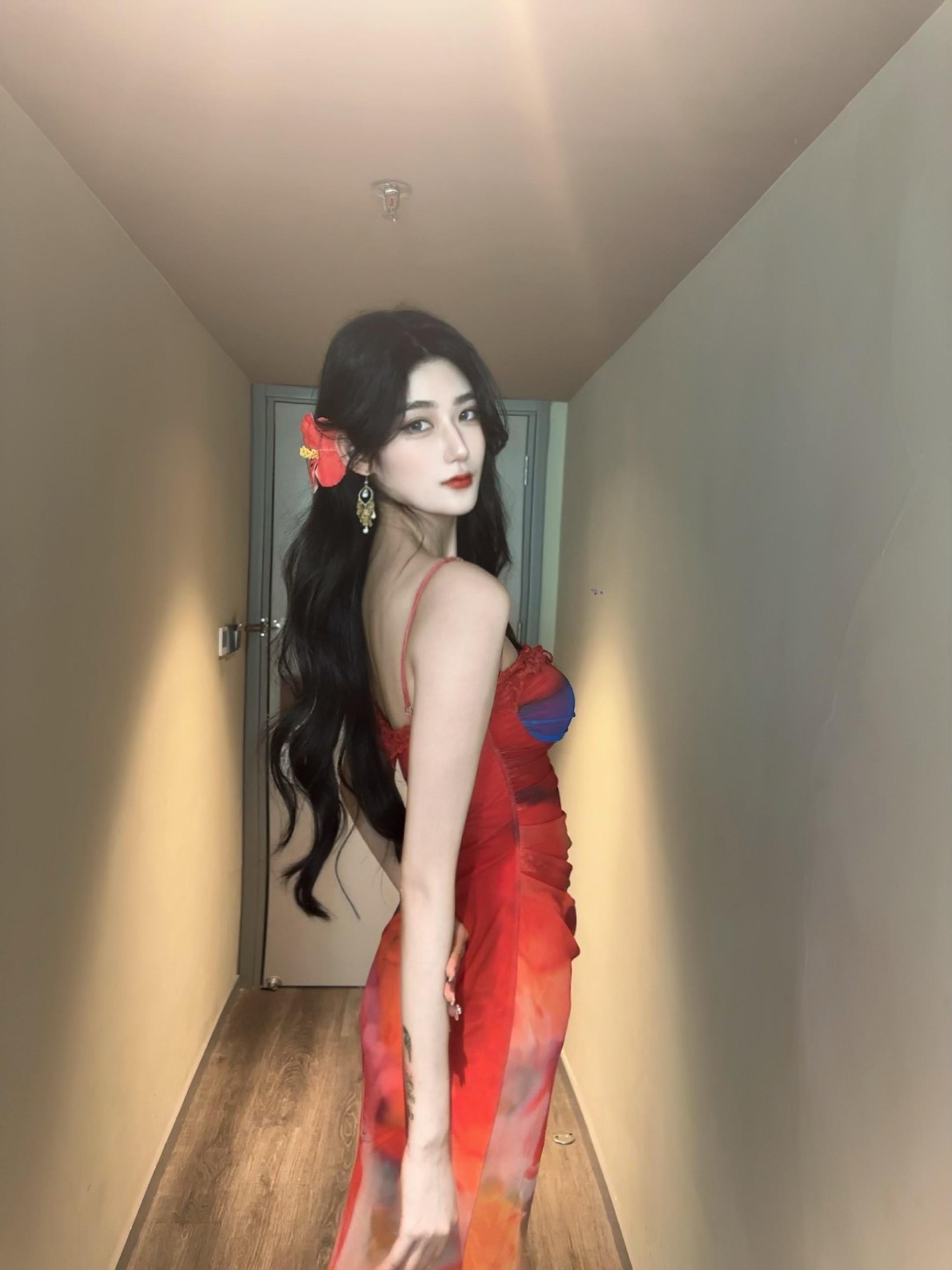 "站在你所热爱的世界里闪闪发光″