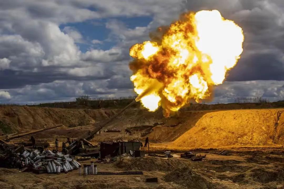 所谓的“和平峰会”，开成了“拱火大会”。

朔尔茨明确反对现阶段停火，他说，在无