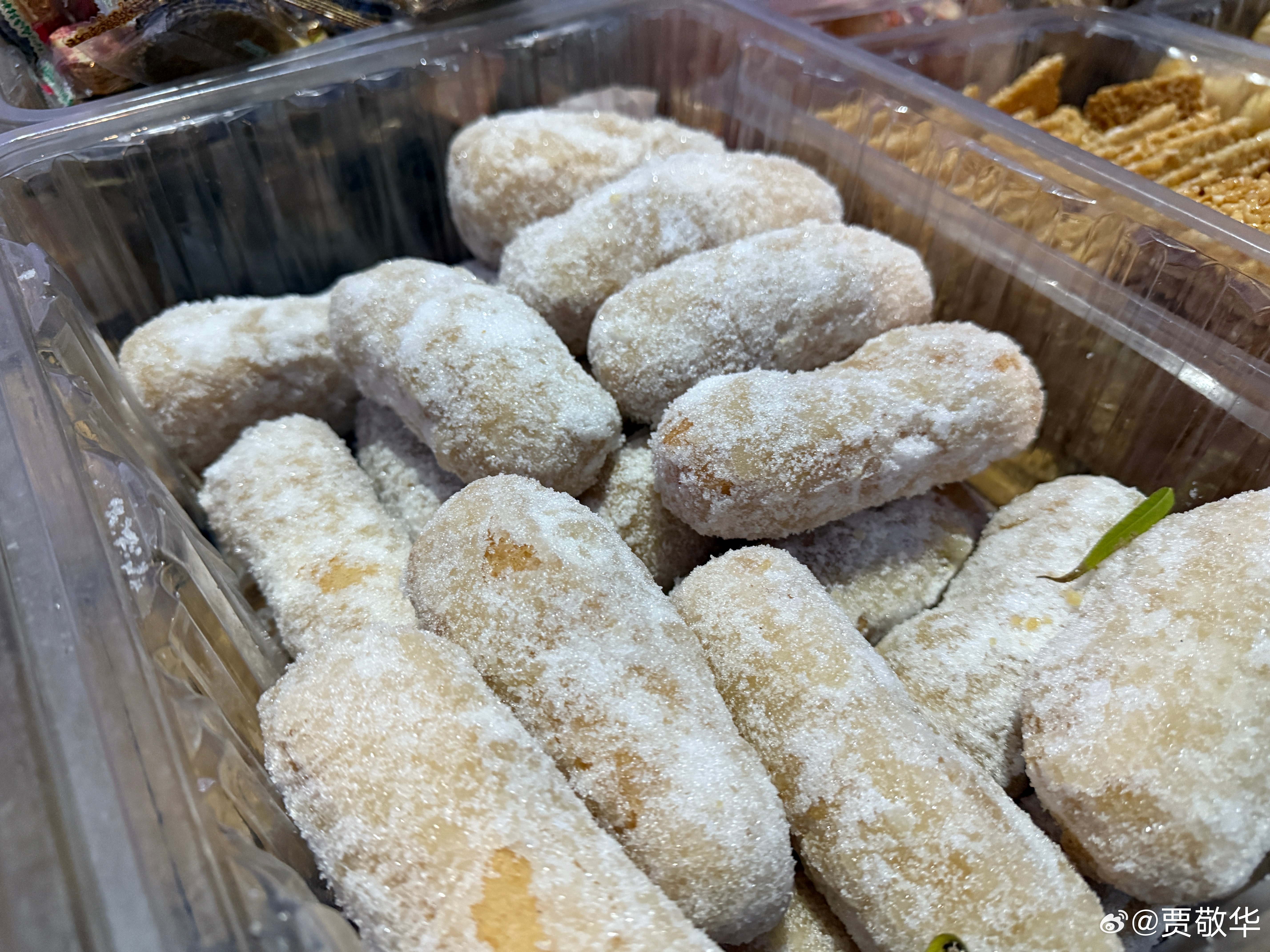 赶大集遇到了很久没吃过的糕点，有吃过的老铁吗？ 