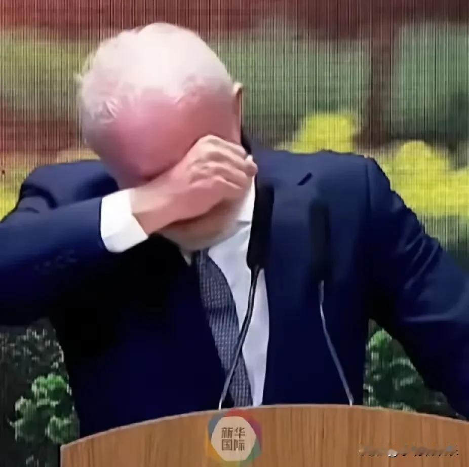 卢拉的眼泪里，藏着一个国家的饥饿记忆与重生之路
  卢拉在政府会议上哭了。这位巴